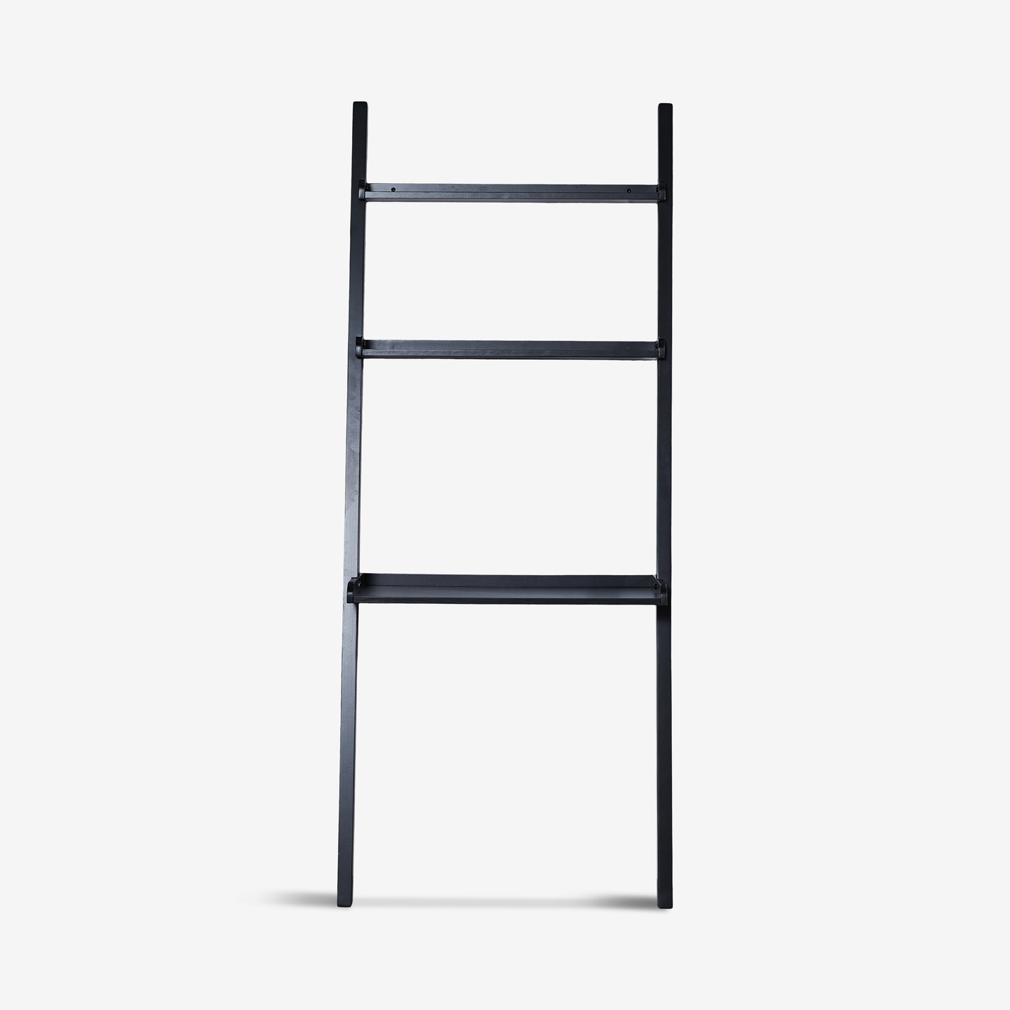 227_Asterix-Ladder-Desk-Black_Flat-Front 2020
