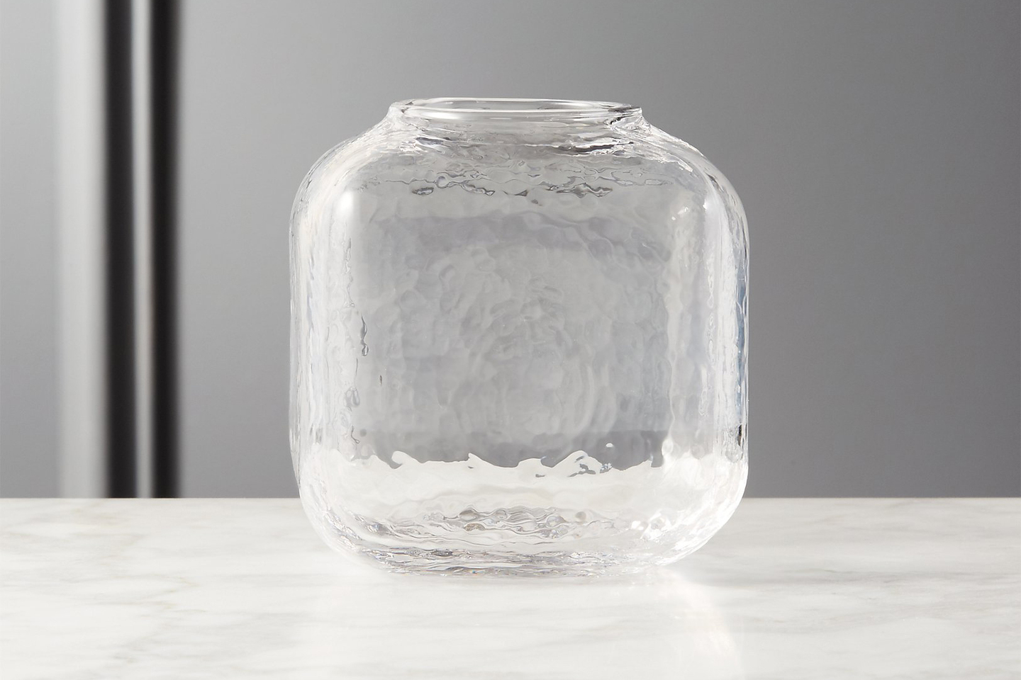 849_Ripley-Small-Glass-Cube-Case_Front
