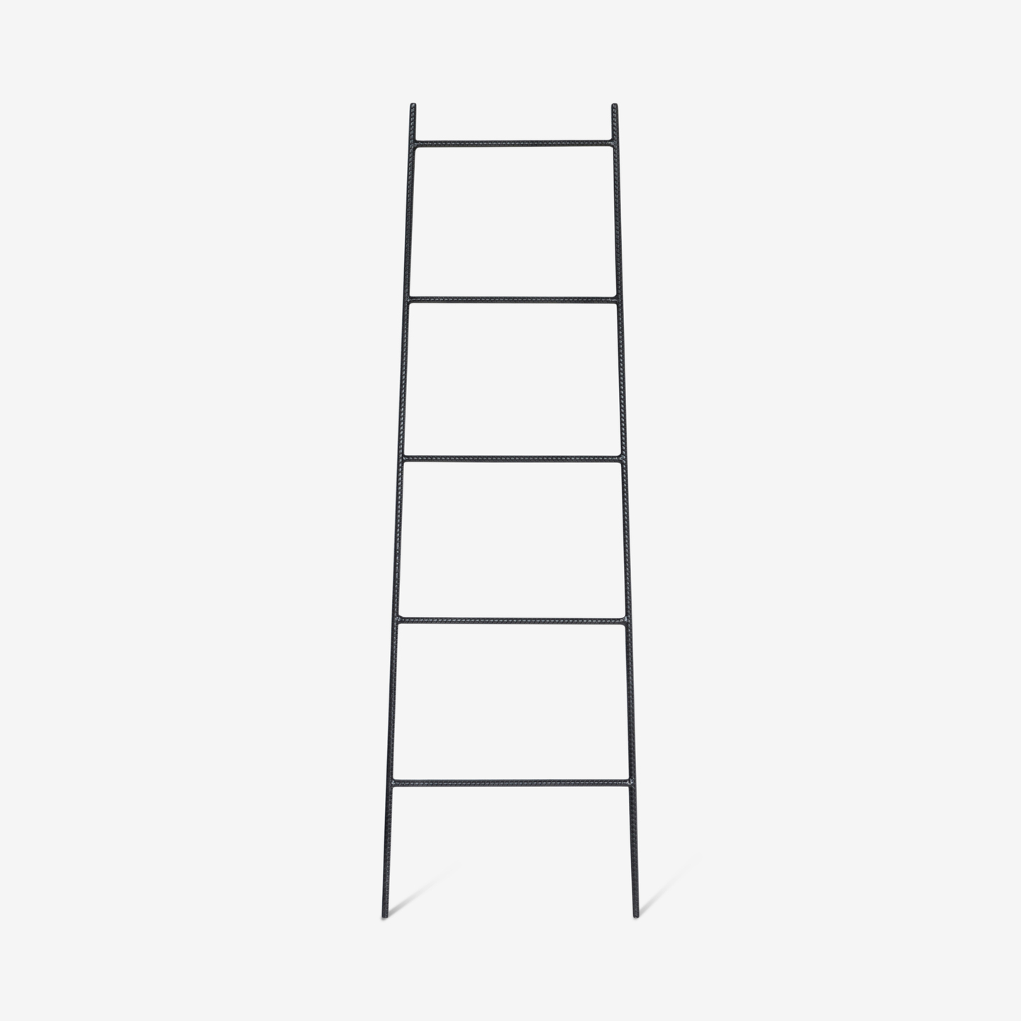 1447_Zeus-Ladder-Shelf_Front_2021